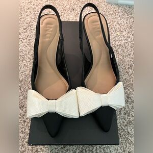 INC International Concepts Black and White Bow Heels giverny Halter